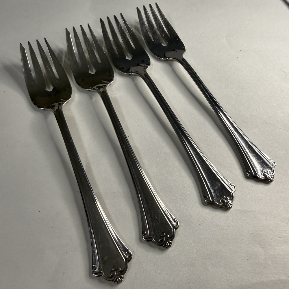 Oneida Anticipation Deluxe Flatware 4 Salad Dessert Forks Stainless